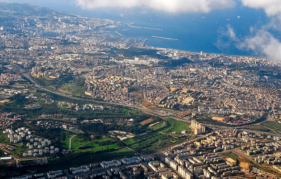 الجزائر